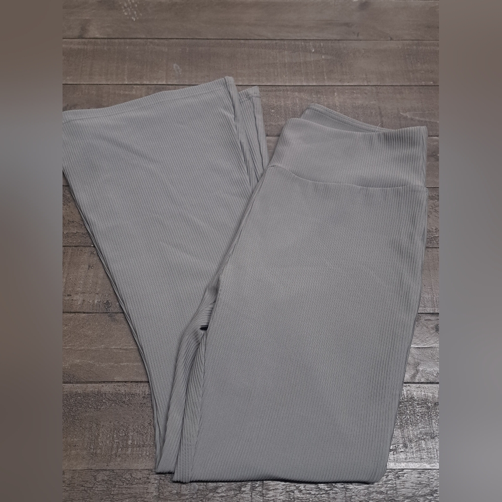 Kyoyo Ribbed Flare Leg Pants Womens XL Gray Stretch Pull On Yoga Lounge